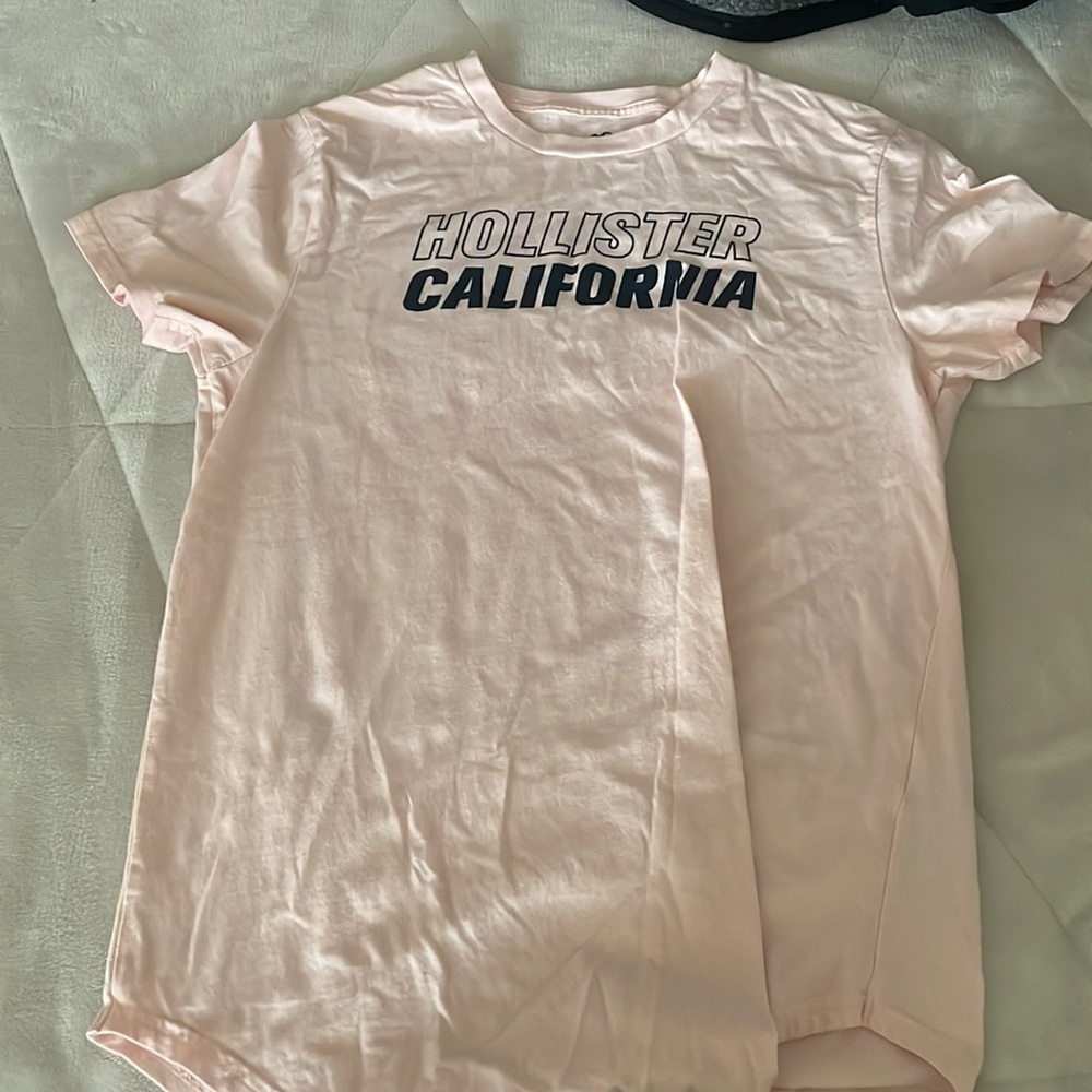 Medium Hollister Short Sleeve Tee